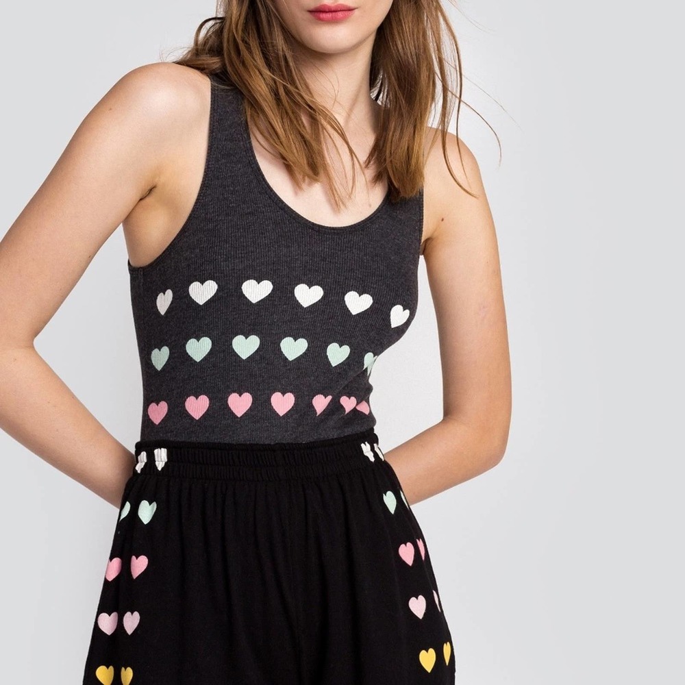 WILDFOX Women's Grey/ Pastel Multi Heart Scoop Neck Ribbed Tank Bodysuit sz S
